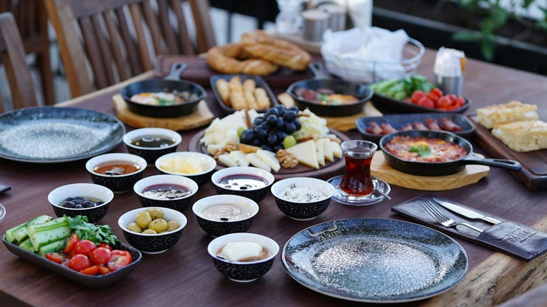 Forbidden City sunrise courtyard tea Hangzhou meal